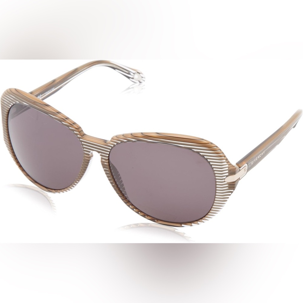 Givenchy Women's SGV879 Round Sunglasses